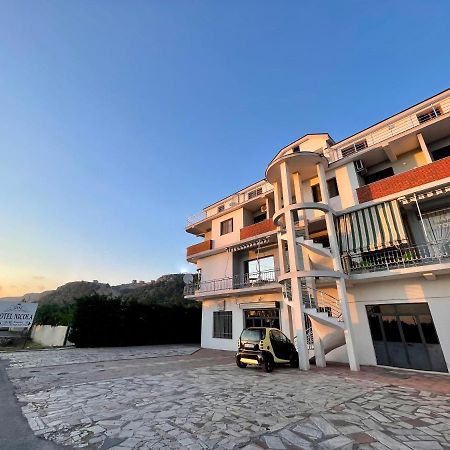 Hotel Nicola Lezhë Dış mekan fotoğraf